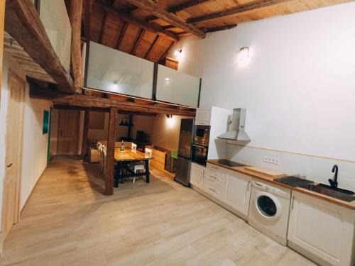 Ligos House | Pet-Friendly Retreat at La Cabaña del Risco - Rated 9.4/10