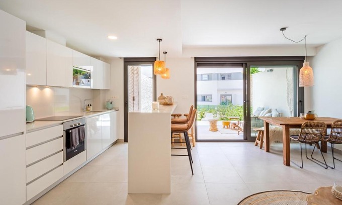 Platja de l'Arenal Apartment | Relax at La Cabaña: 4-Star Hotel with Pool & Family Fun