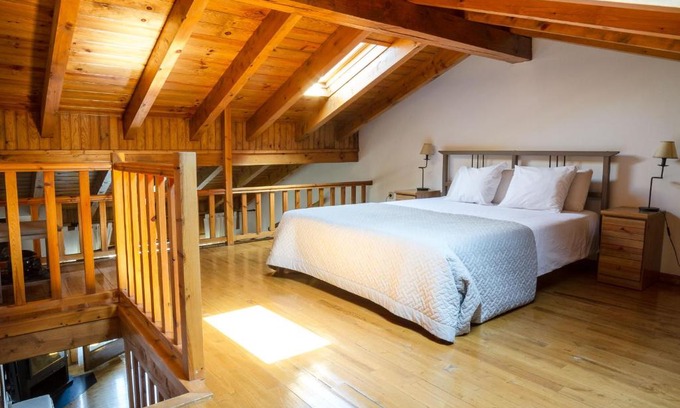 Alp Apartment | Family-Friendly Getaway at la Cabana dels Isards