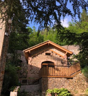 Ribes De Freser Apartment | Pet-Friendly Getaway at La Cabana del Bosc - Rated 9.3/10