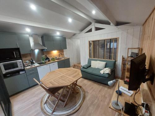 Lanton House | Oceanfront Bliss at La Cabane 14 - Rated 9.9/10!