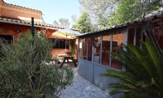 Entrechaux Apartment | La Cachette de Pie - Studio