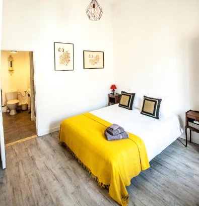 Montouliers Bed & Breakfast | Discover La Calade: Family-Friendly with Breakfast & Kitchen