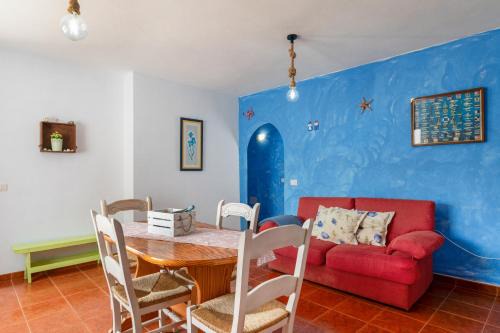 Caleta de Sebo Apartment | Family-Friendly Retreat at La Caletilla La Graciosa