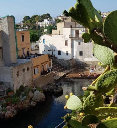 Porticello Bed & Breakfast | La Caletta: Oceanfront Retreat with Family-Friendly Amenities