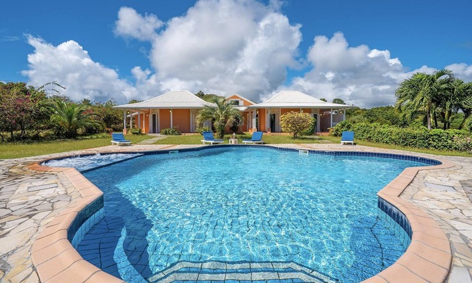 Le Marin Villa | La Calypso - Five Bedroom Villa, Sleeps 12