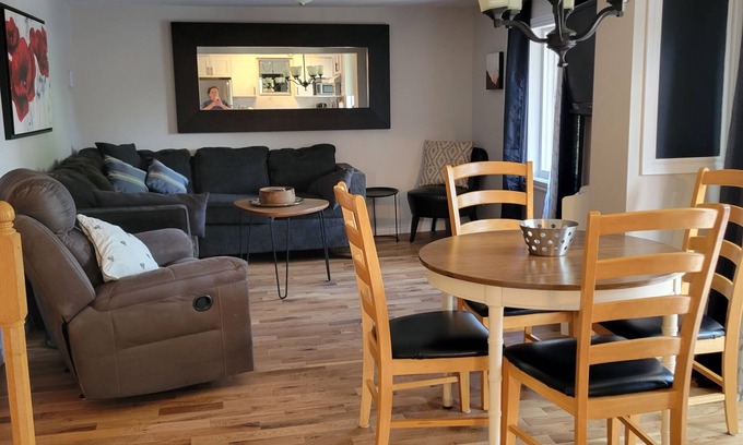 Laval Apartment | Family-Friendly La Campagne Just Minutes from Vieux Terrebonne