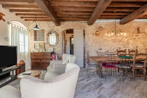 Capannori House | Pet-Friendly Getaway at La Capanna di Arturo Piano Terra