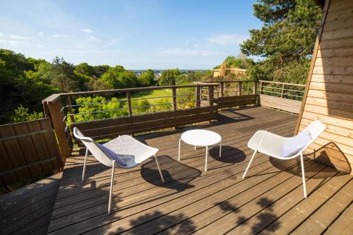 Pont-Aven Cabin | Experience Oceanfront Bliss at La Carri'air - 10/10 Rated