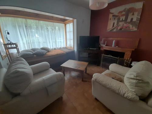 San Martin de los Andes House | Guest Rated 10/10 at La Casa de la Isla - Pet & Child Friendly