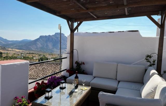 Velez-Blanco House | Pet-Friendly La Casa de Sally - Vèlez Blanco, 4-Star Stay