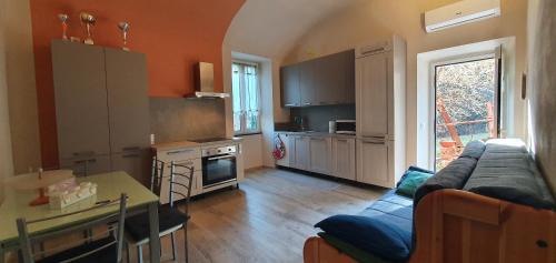 Maissana Apartment | Discover La Casa degli Archi: Pet-Friendly Retreat Rated 9/10