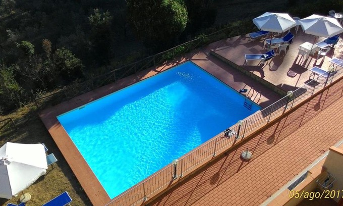 Monteverdi Marittimo Apartment | Experience La Casa dei Sogni with Ocean Views & Pool