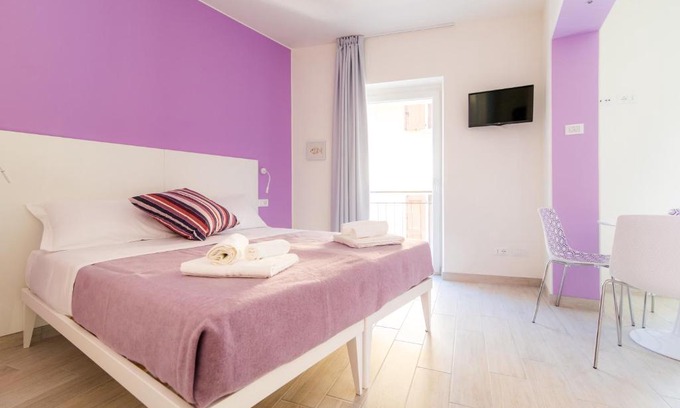 Torno Apartment | Family-Friendly Retreat at La Casa Dei Tre Pesci Apartment