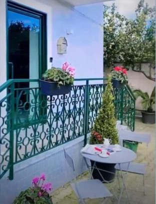 Naples House | Discover La Casa del Bosco: Unique House with Garden