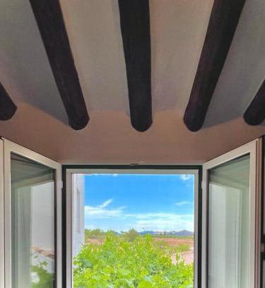 Chirivel House | Discover LA CASA DEL CAMINO DEL PUERTO - Pet & Child Friendly