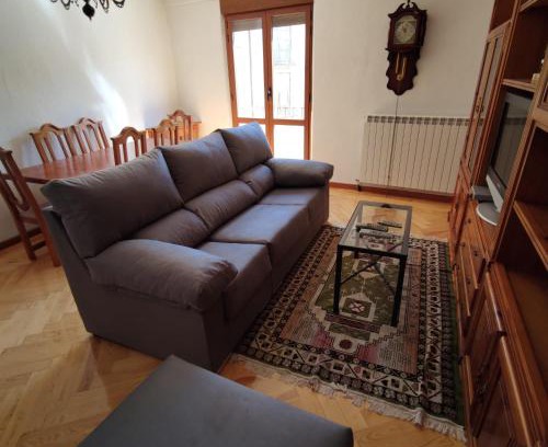 El Burgo de Osma House | Comfortable Family Retreat at La Casa del Rastro