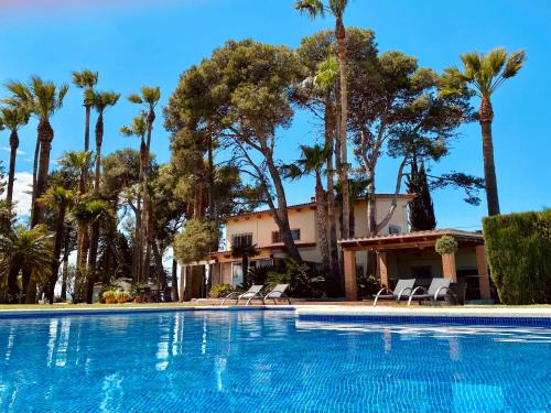 Amposta House | Discover La Casa del Riu Vell: 9.5/10 Rating & Family-Friendly