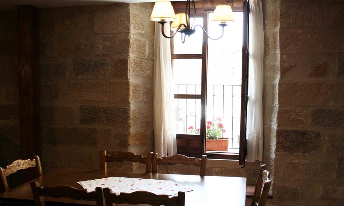 Old Town Baeza Cottage | Cozy La Casa del Seise with Spa for Up to 4 Guests