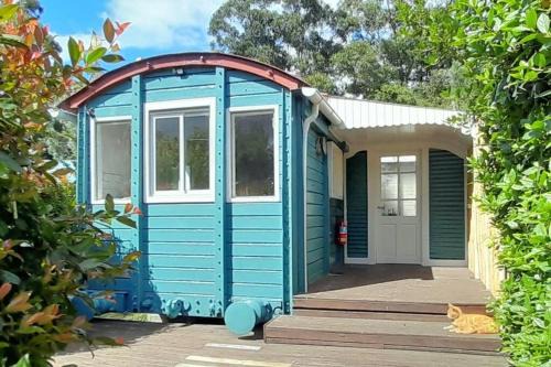 Los Acantilados House | Pet-Friendly Retreat at La Casa Del Vagon - Rated 10/10