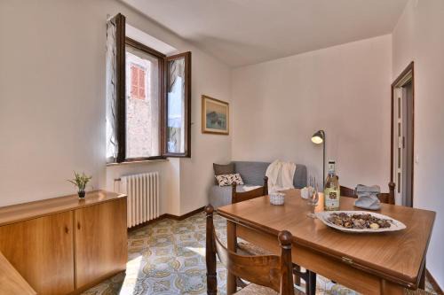 Bogliaco Apartment | Pet-Friendly La Casa del Vento - Appartamento Lago Retreat