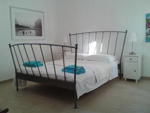 Marina San Gregorio Apartment | Oceanfront Bliss at La Casa di Alice - Guest Rated 8/10