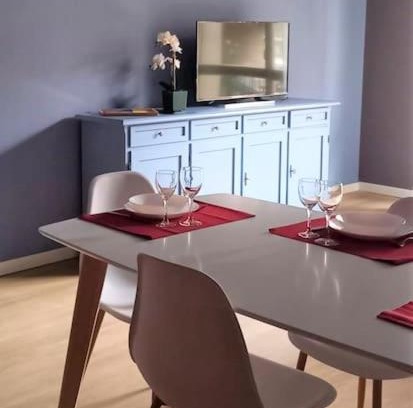 Sant'Eustacchio Apartment | Discover La Casa di Anna: Family-Friendly Retreat with Balcony