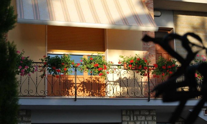 Santarello Apartment | Inviting Stay at La Casa Di Astorre with Family-Friendly Amenities