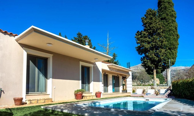 Davgata House | Experience La Casa di Athena: 4-Star Oceanfront Retreat
