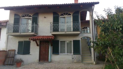 Cardona Apartment | Pet-Friendly La Casa Di Baba' with Oceanfront Views