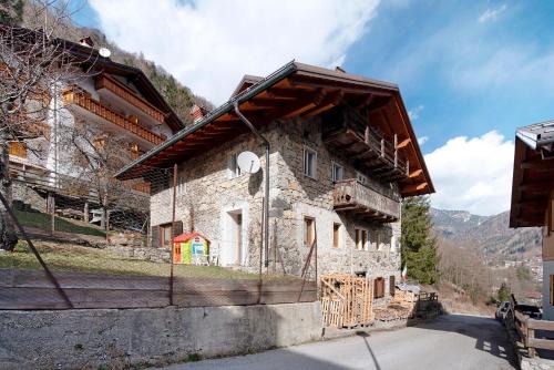 San Tomaso Agordino Apartment | Discover Family-Friendly Comfort at La Casa di Bryan