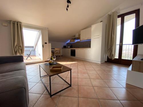 San Benedetto di Lugana Apartment | Unforgettable Stay at La Casa di Camilla - 4 Star Excellence