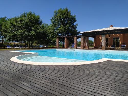 Le Piazze House | Discover la casa di Debora: Oceanfront Haven with Pool