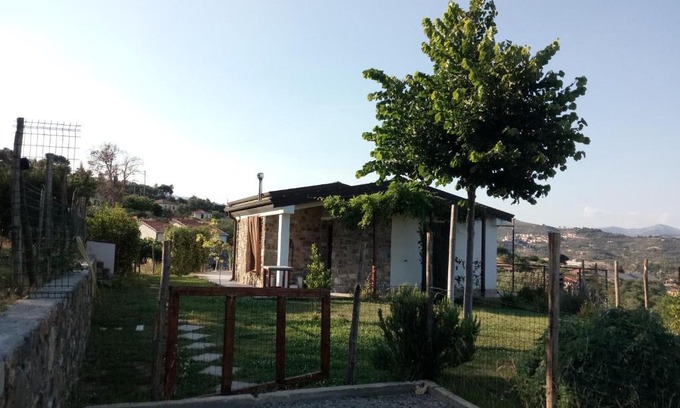 Costarainera House | Experience La Casa di Lele: Perfect for Families and Pets