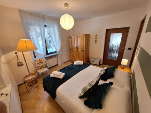 Acceglio Apartment | Inviting La casa di Nonno Renzo: Pet & Child Friendly Stay