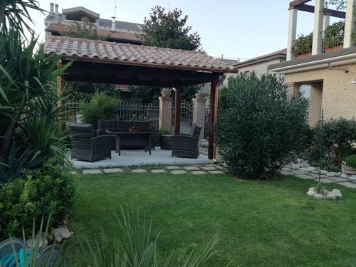 Montecosaro Bed & Breakfast | Guest Rated 9.2: La casa di Primo with Family-Friendly Amenities