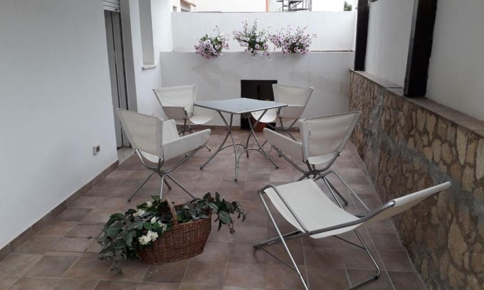Pizzolungo Apartment | Family-Friendly Getaway at La Casa Di Roy - Rated 9.1/10