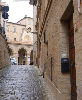 Montegiorgio Apartment | Family-Friendly Retreat at La Casa di Zia Argia - Rated 9.8