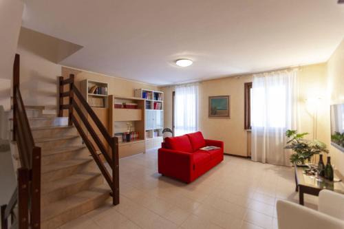 Desenzano del Garda Apartment | Discover Family-Friendly Comfort at La Casa Gialla