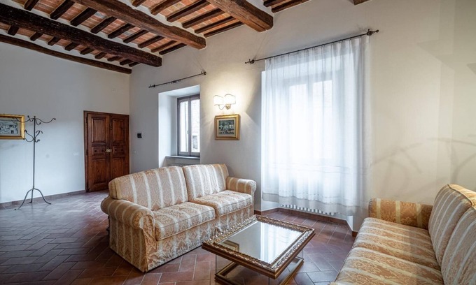 Panicale House | Guest Rated 10/10: Stay at LA CASA IN PIAZZA