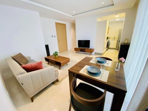 Casablanca Apartment | La Casa: 4-Star Stay with Delicious Breakfast Included