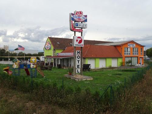 Bad Langensalza Hotel | Cozy La Casa Mia: Pet-Friendly Stay with Dining Options