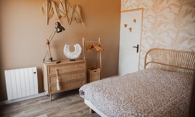 Vaux-sur-Seulles Apartment | Prime Location: La Casa Normande Near City & Beaches