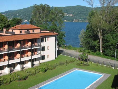 Sasso Moro Apartment | Idyllic La Casa Sul Lago with Pool & Ocean View