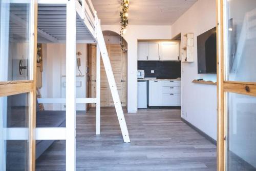 Montoso Apartment | Child-Friendly Retreat at La casa sul Monviso - Rated 8.8/10
