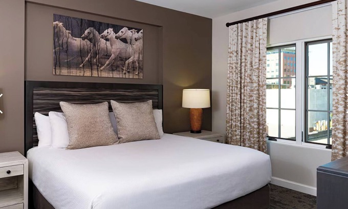Downtown San Antonio Condo | Prime Location in San Antonio on the Riverwalk - 10/10 Rating