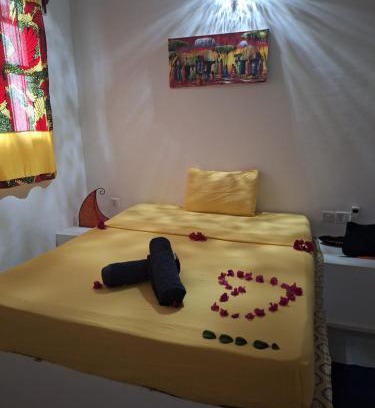 Uroa Bed & Breakfast | Discover La CASETTA A ZANZIBAR B&B - Pet & Child Friendly