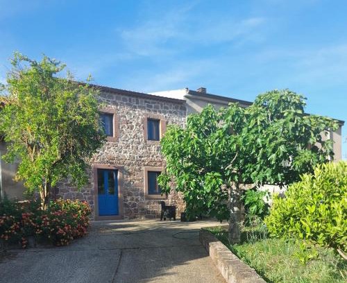 Allai House | La casetta azzurra