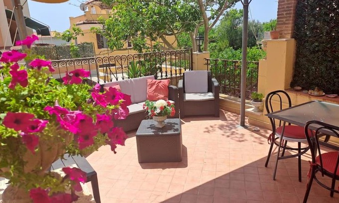 Poggio Apartment | Pet-Friendly Retreat at La Casetta Di Alfonso - Rated 9.4