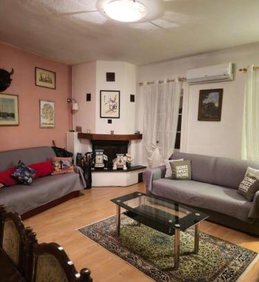 Laveno Cabin | Cozy Retreat at La Casetta di Anna - Pet Friendly & Family Ready